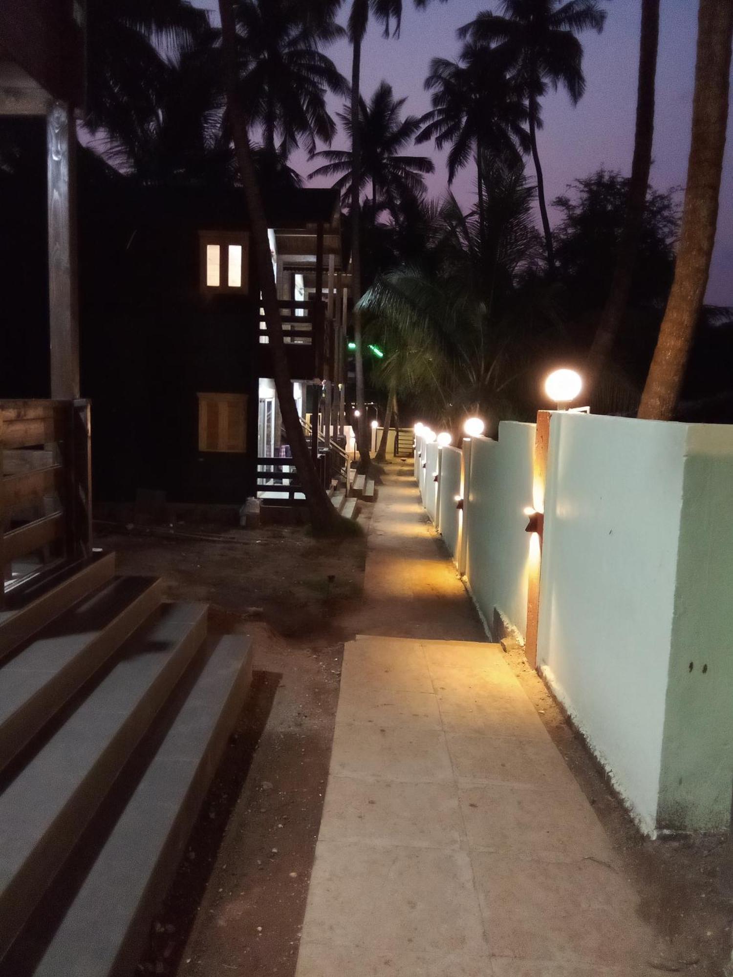 The Cool Huts Hotel Ashvem Beach Bagian luar foto